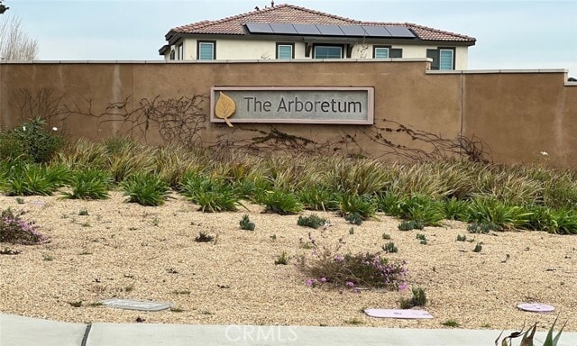 Building Photo - 16746 Mistletoe Ln