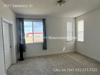 Building Photo - 3937 Eminence St