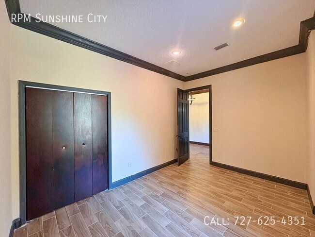 Building Photo - 1152 Lagoon Rd