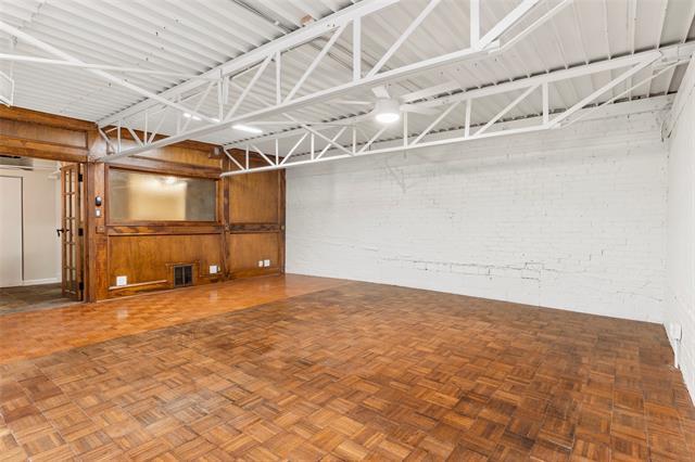 Building Photo - 306 S Walton St