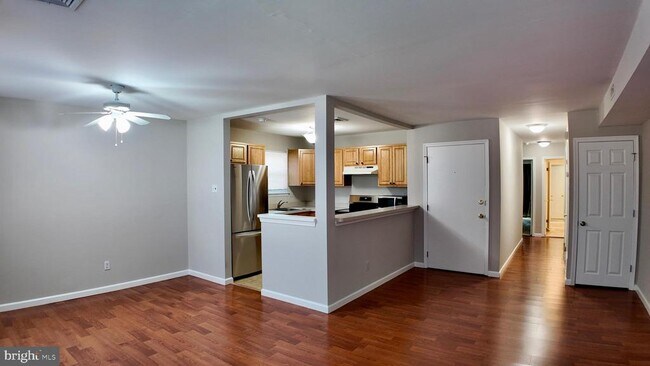 Building Photo - 2166 Birch Dr