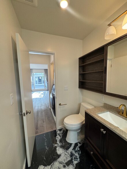 Building Photo - 1134 9th St