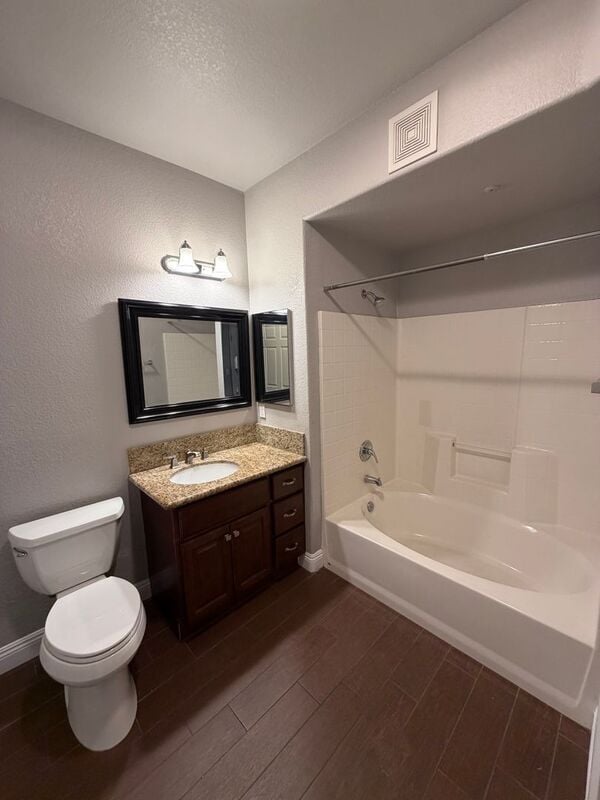 Building Photo - 41410 Juniper St
