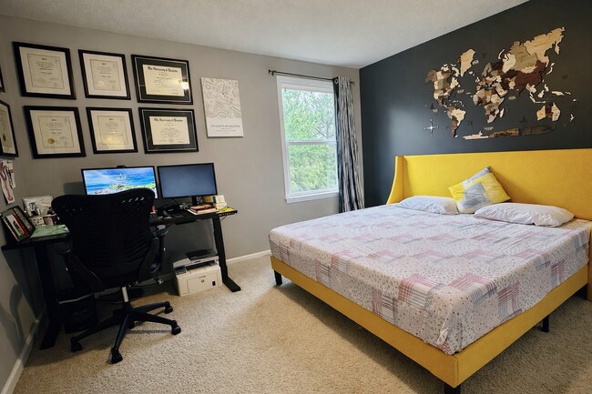 Building Photo - 318 OldCastle Dr