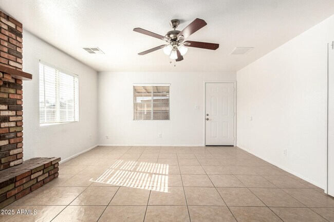 Building Photo - 8107 W College Dr