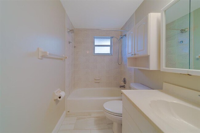 Building Photo - 10451 119th St