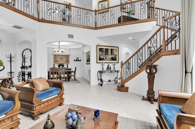 Building Photo - 10703 Versailles Blvd