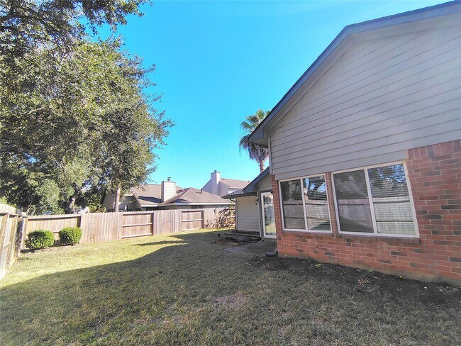 Building Photo - 4403 Waterfall Way