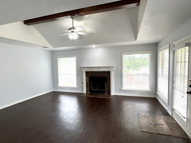 Building Photo - 3114 Pleasant Forest Dr