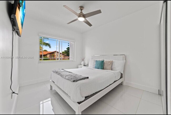 Building Photo - 20051 NW 64th Pl