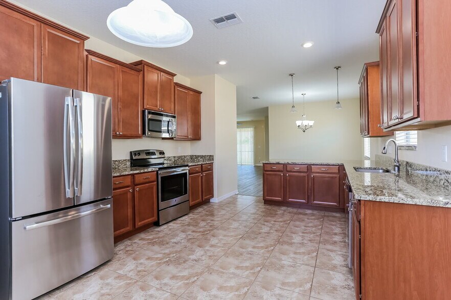 Building Photo - 2458 Dovesong Trace Dr