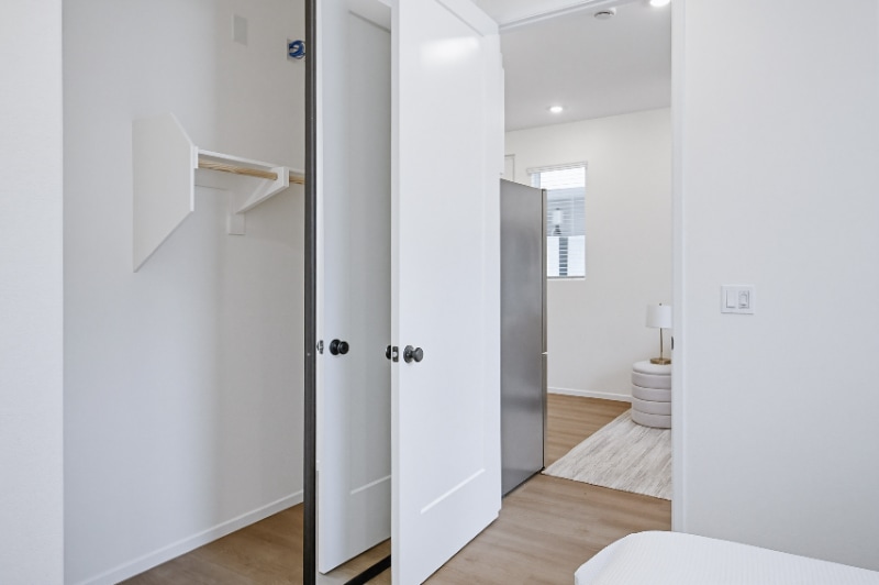 Building Photo - 3042-3044 J St