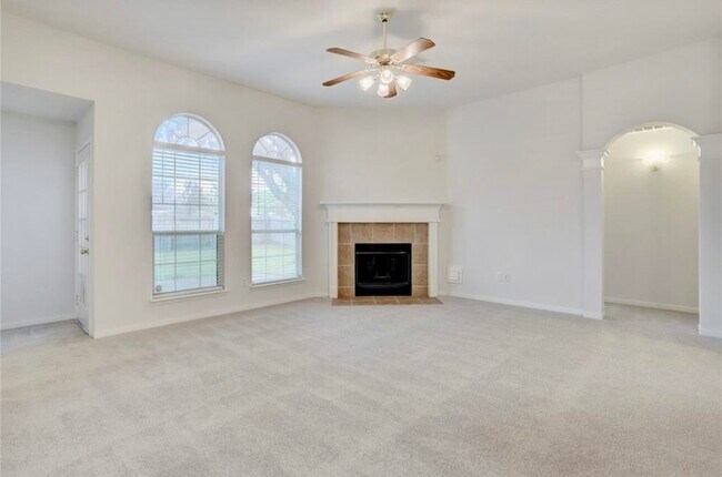 Building Photo - 6338 Big Oak Canyon Dr