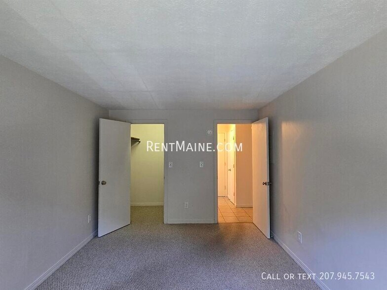 Building Photo - 20 Tall Pines Dr