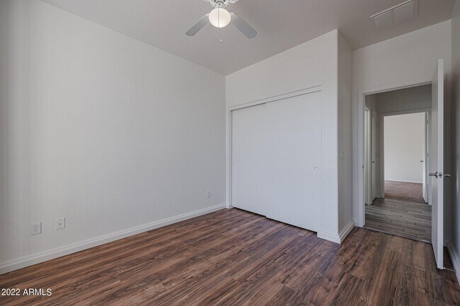 Building Photo - 16848 W Cottonwood St