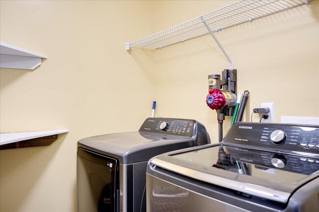 Building Photo - 4700 Mill Pond Ct
