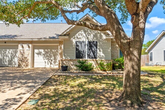 Building Photo - 160 Prairie Springs Loop