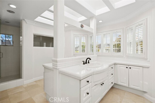 Building Photo - 5 Cape Woodbury
