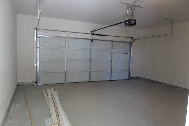 Building Photo - 14092 Wetherly Dr