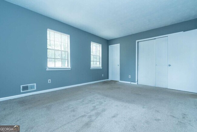 Building Photo - 2275 Camden Ct