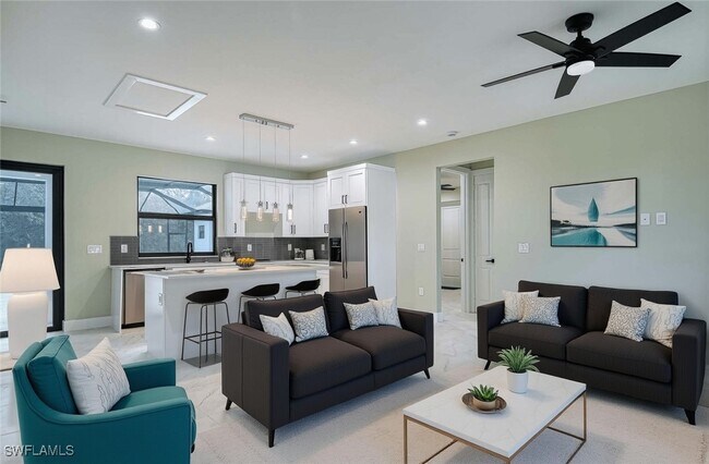 Building Photo - 219 33rd Ave NW