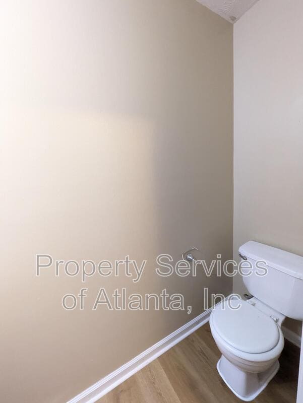 Building Photo - 518 Arbor Ridge Dr