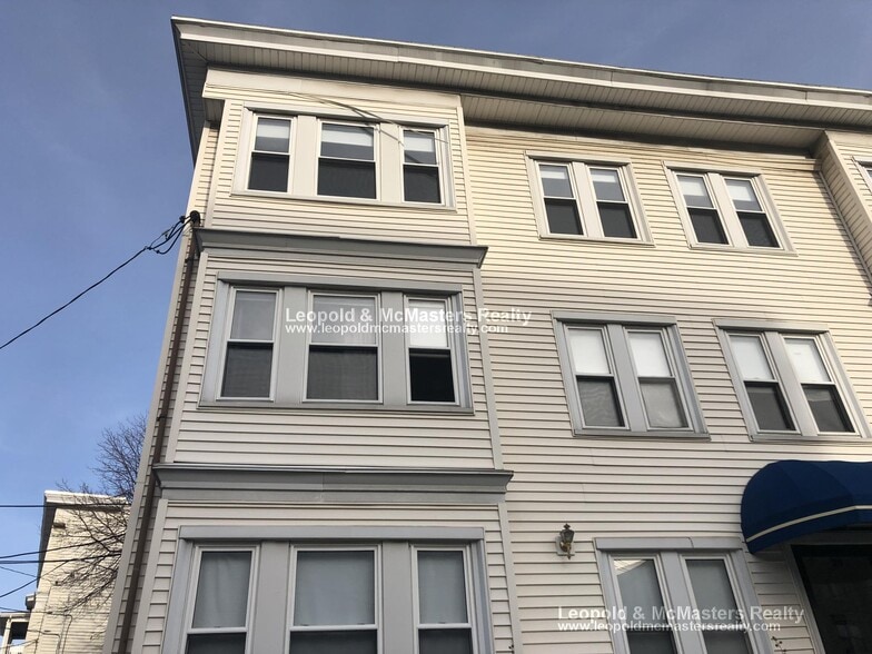 Building Photo - 38 Colborne Rd