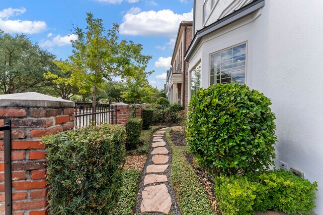 Building Photo - 14 Jetty Point Dr