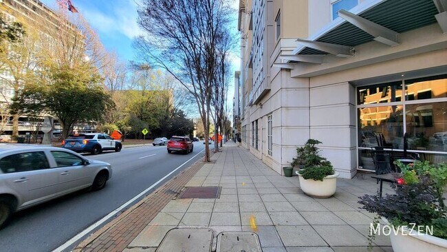 Building Photo - 317 W Morgan St