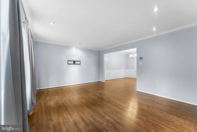 Building Photo - 901 Holly Creek Dr