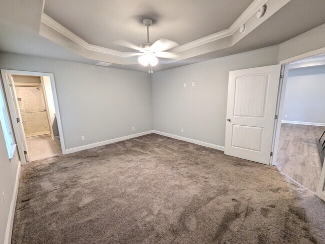 Building Photo - 1827 Sundown Dr