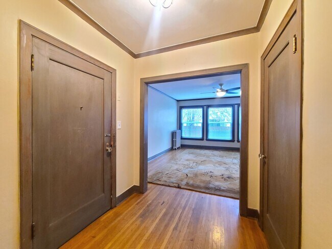 Building Photo - 2230 W Pacific Ave