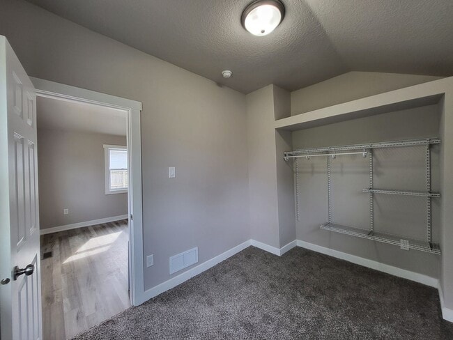 Building Photo - MOVE IN SPECIAL! Beautifully renovated East side home with 2+ car detached garage!