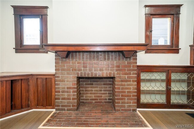 Building Photo - 23 Aldrich Pl