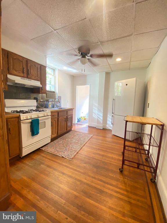 Building Photo - 2038 E Dauphin St