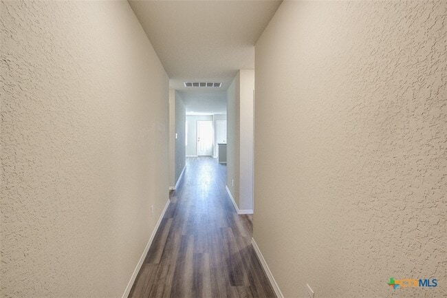 Building Photo - 1915 Chiffchaff