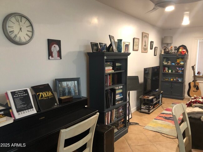 Building Photo - 2019 S Granada Dr