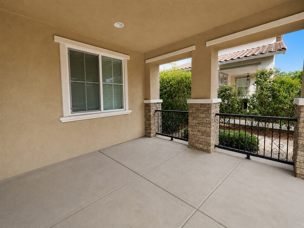 Building Photo - 46338 Durango Dr