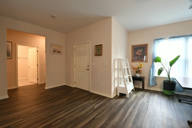 Building Photo - 5817 Gaston