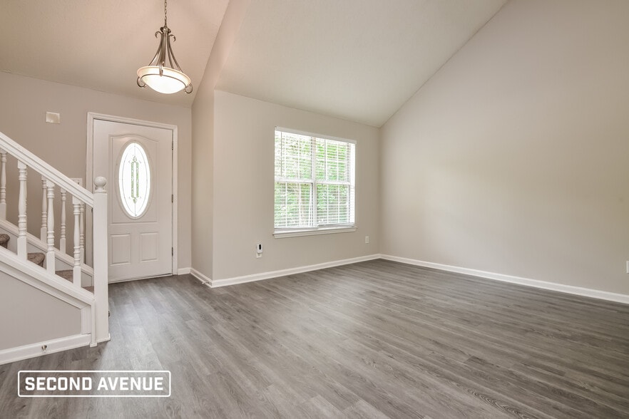 Building Photo - 2676 Boulder Pointe Way