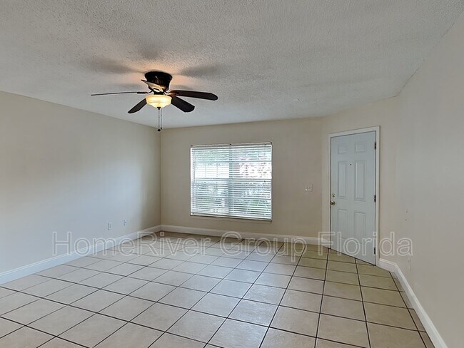 Building Photo - 3651 N Goldenrod Rd