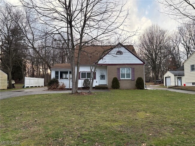 Building Photo - 1550 Chapman Dr