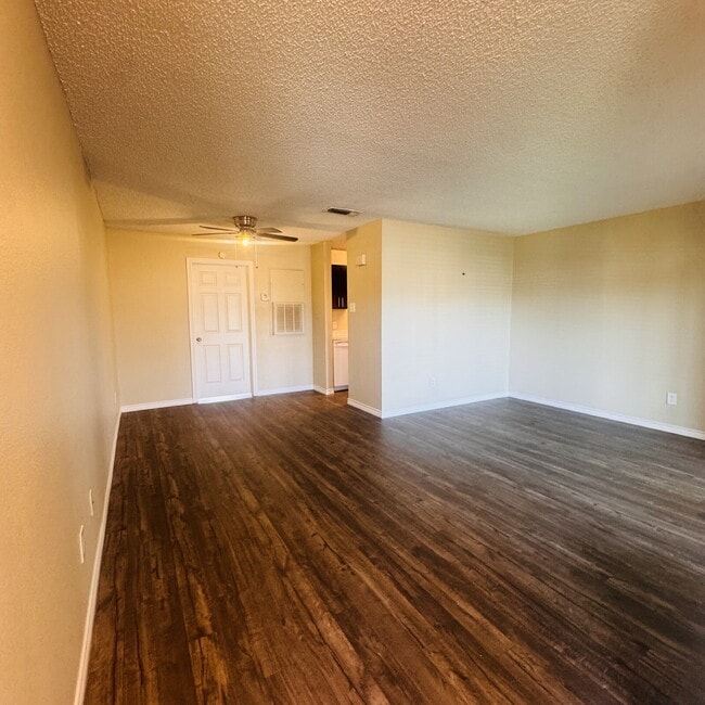 Building Photo - Welcome home to your new oasis at Camden Condominium in Groves, TX!