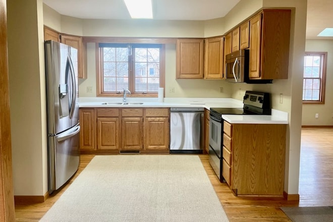 Building Photo - 1382 Santa Fe Dr