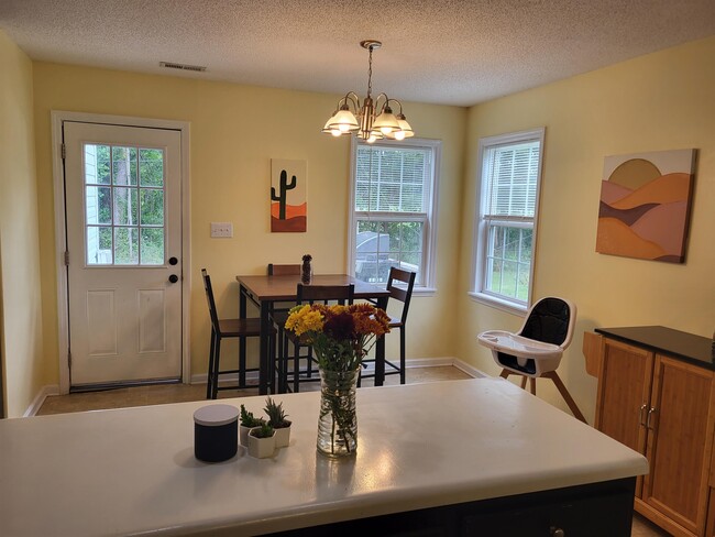 Building Photo - 124 Villa Park Dr