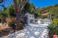 Building Photo - 3908 Las Flores Canyon Rd