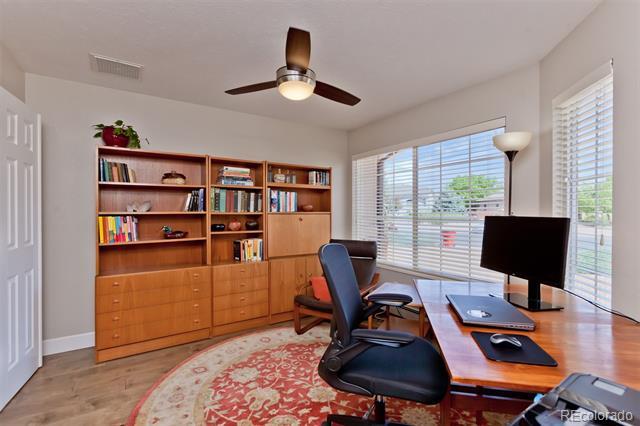 Building Photo - 2071 Stagecoach Ct