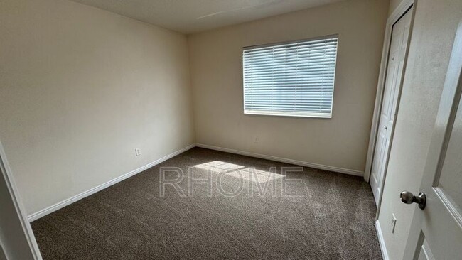 Building Photo - 1656 Westbury Way