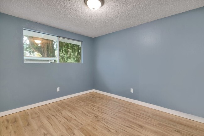 Building Photo - Arbor Lake Duplex unit for lease in private setting