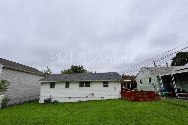 Building Photo - 1806 Powhatan St